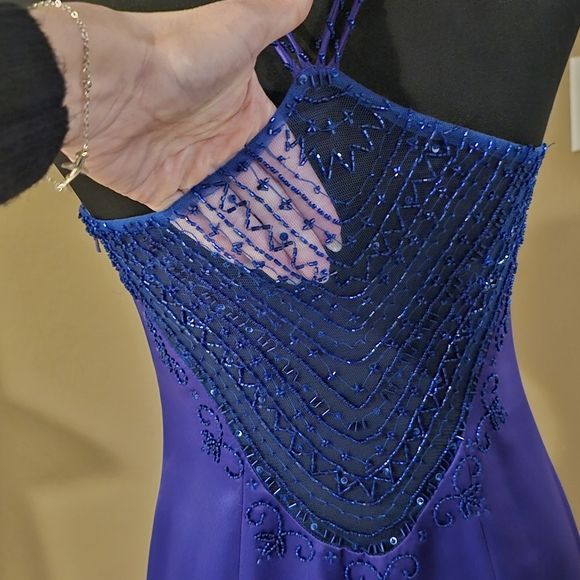 Elegant Purple Halter Dress - Picture 5 of 7